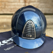 Шлем Kep Cromo 2.0 Shine с бежевыми ремнями Шлем Kep Cromo 2.0 Shine с бежевыми ремнями