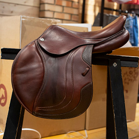 Седло конкурное Classic Close contact ref