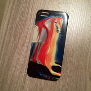 Чехол на iPhone "Серая лошадка с красной гривой"